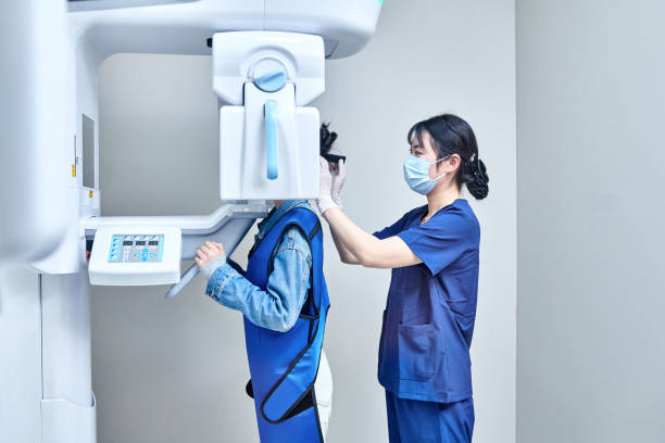 Best Broken Tooth Emergency  in Hiawatha, KS